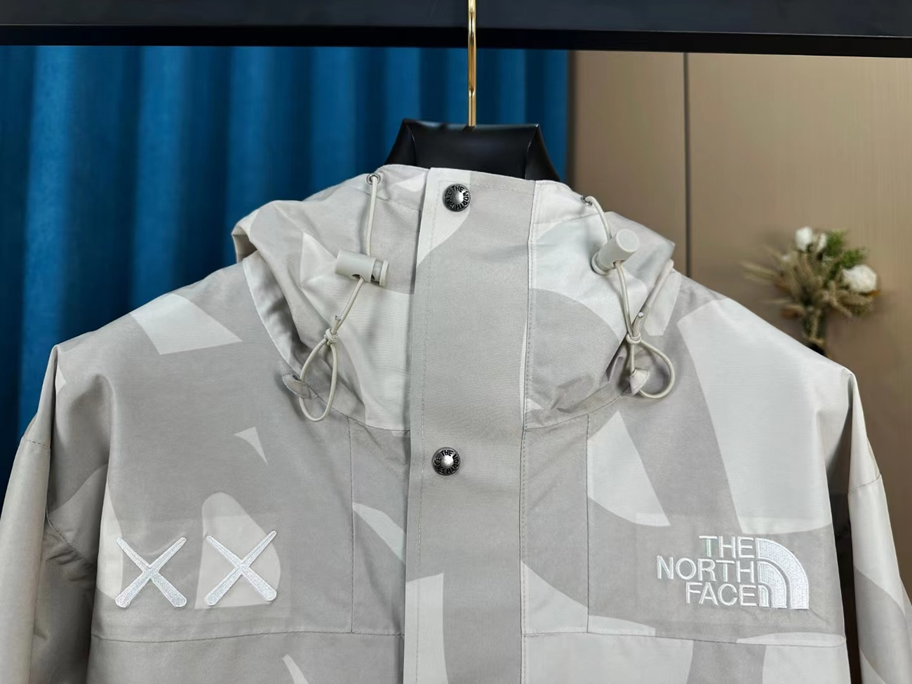 The North Face Xx Kaws Jacket (3) - newkick.vip